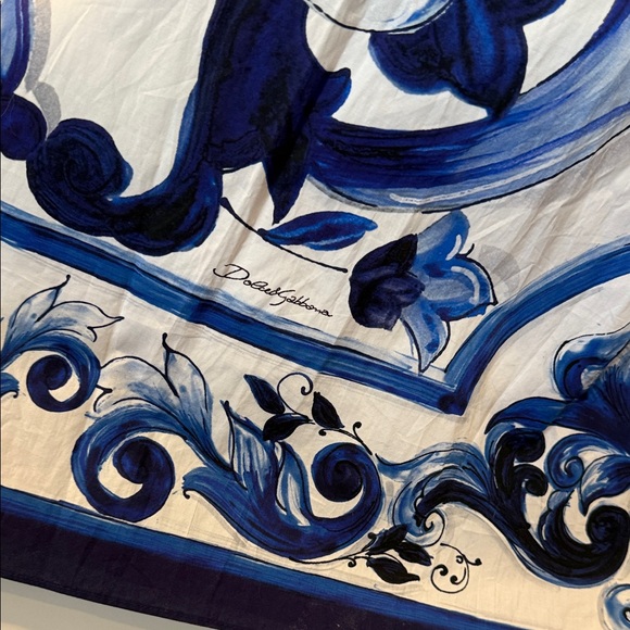 Dolce & Gabbana Woman Majolica Print Maxi Blue and White Dress - Picture 6 of 9